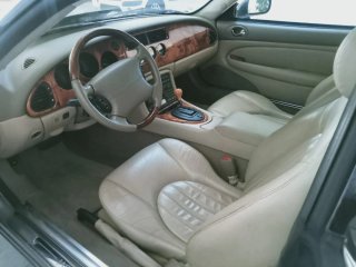 Jaguar XK8