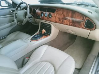 Jaguar XK8