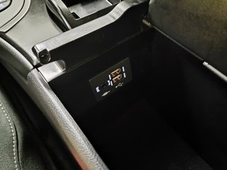 Lexus UX 250h Business 2WD 135 kW (184 CV)
