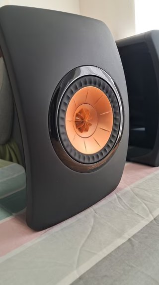 KEF LS50 Altavoces Negro
