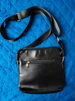 Lote 3 Carteras Beige, Negro y Beige Oscuro