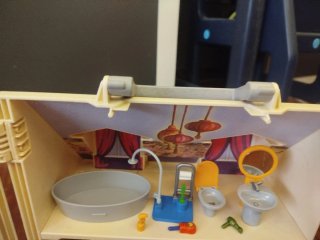 Casa Playmobil con figuras y accesorios