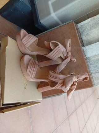 Tacones rosas de plataforma