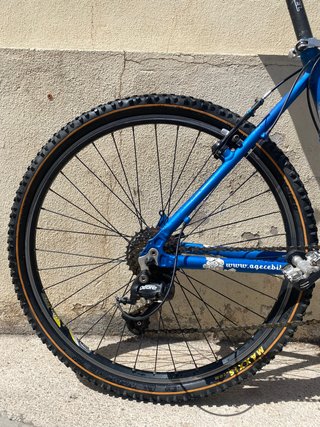 Bicicleta de montaña GIANT