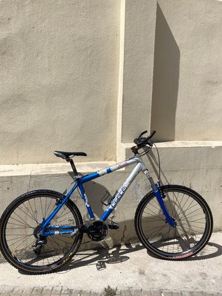 Bicicleta de montaña GIANT