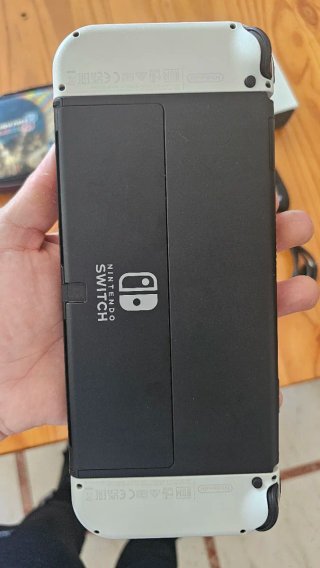 Nintendo Switch OLED como nova
