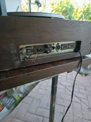 Radio Tocadiscos Hitachi Vintage