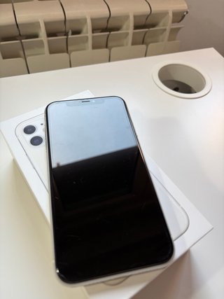 Iphone 11 Blanco +Regalo fundas +Caja original