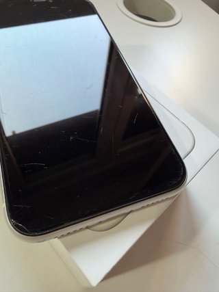 Iphone 11 Blanco +Regalo fundas +Caja original
