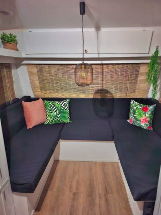 Caravana Roller interior completo restaurado