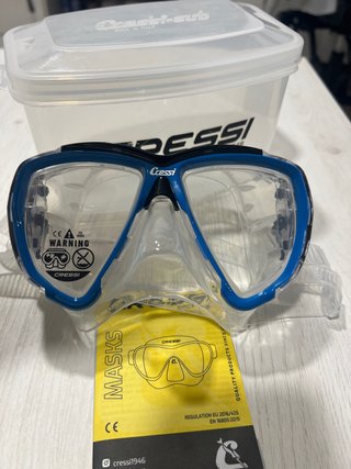 Gafas de buceo Cressi con caja