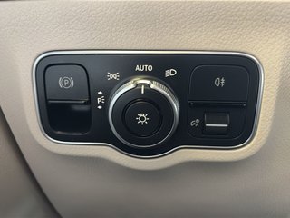 Mercedes-Benz GLA 180 100 kW (136 CV)