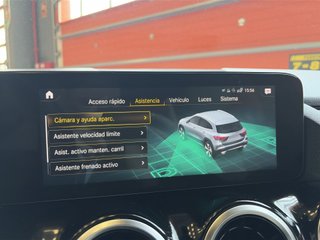 Mercedes-Benz GLA 180 100 kW (136 CV)
