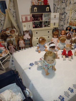 Colección de muñecas vintage.