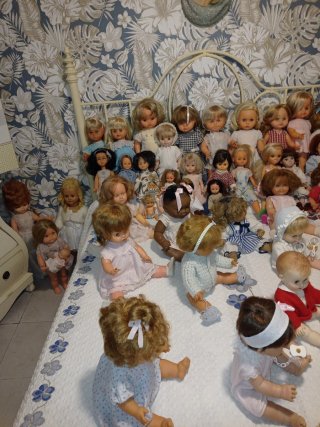 Colección de muñecas vintage.