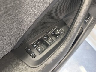 Skoda Superb Combi 1.5 TSI m-HEV Selection DSG 110 kW (150 CV)