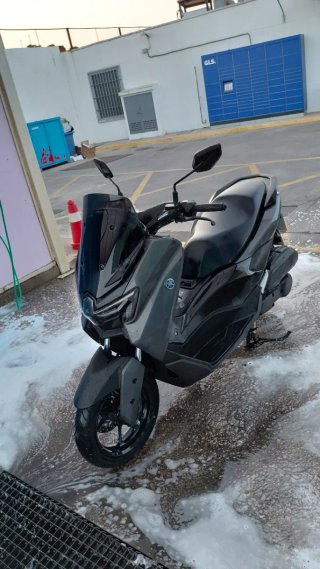 Yamaha NMAX 125 cc w0w6
