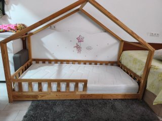 Cama infantil de madera. Y cómoda para niñ@s