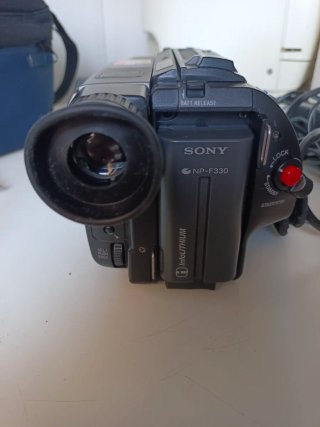 Sony Handycam Video 8 XR + Accesorios