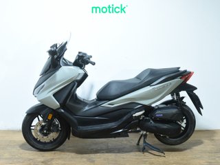 HONDA FORZA 125