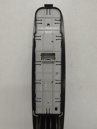 6005 809610017r mando elevalunas renault megane