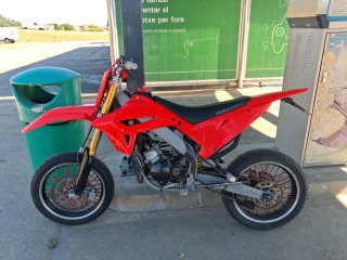 Honda HM Supermotard Roja
