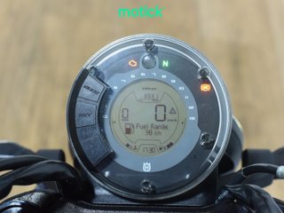 HUSQVARNA SVARTPILEN 401