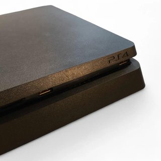 CONSOLA PS4 SLIM 1TB CON CABLES