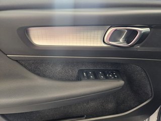 Volvo XC40 1.5 T4 RECHARGE PHEVCORE AUTO