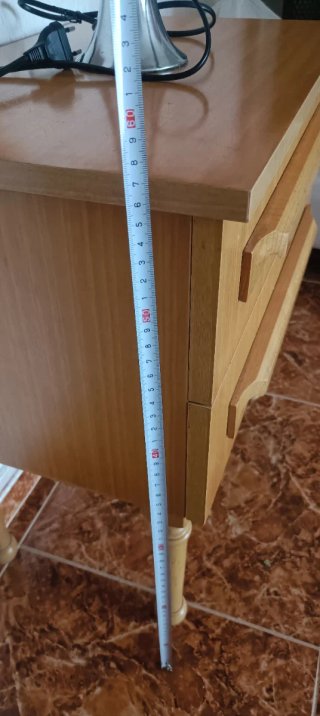 Mesita de noche de madera