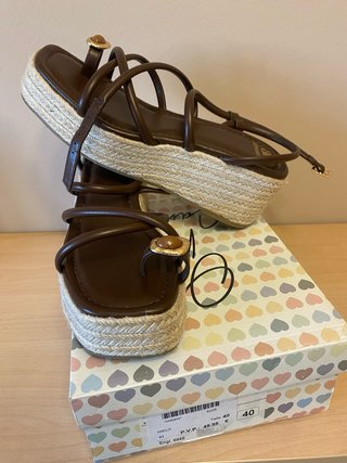 Sandalias cuña Leonard marrones talla 40