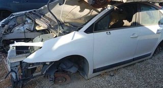Paragolpes tras citroen 255825 c4 berlina vtr plus