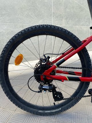 Bicicleta ROCKRIDER ST 900 24” Roja