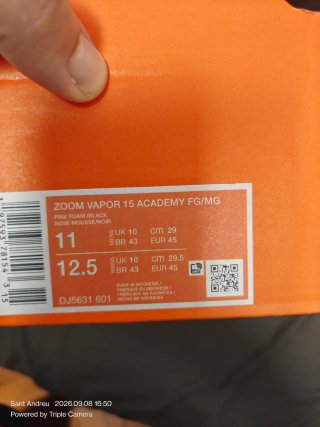 Botas de fútbol Nike Air Zoom rosas y blancas