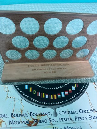 Soporte madera I Serie Iberoamericana