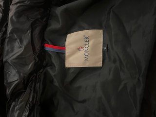 Abrigo Moncler Negro