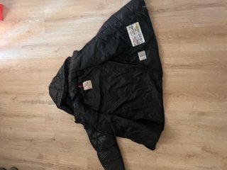 Abrigo Moncler Negro