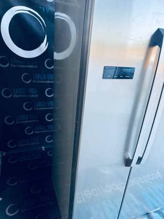 738.Frigorifico Americano Hisense No Frost Impecab