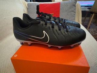 Botas de fútbol Nike para niño