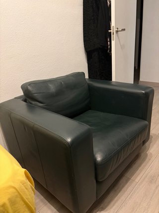 Sillón de piel verde