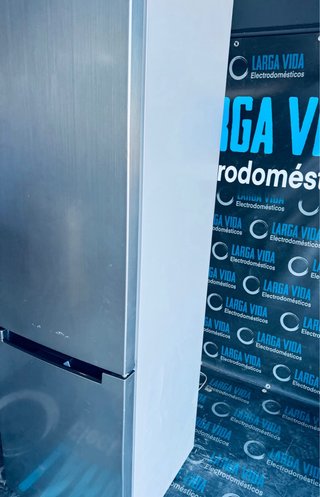 739.Frigorifico Combi Artica No Frost 2x60 SM