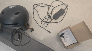 Patinete Xiaomi Mi 3 + Casco
