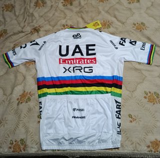 Camisa Campeón Mundo UAE Talla L nueva