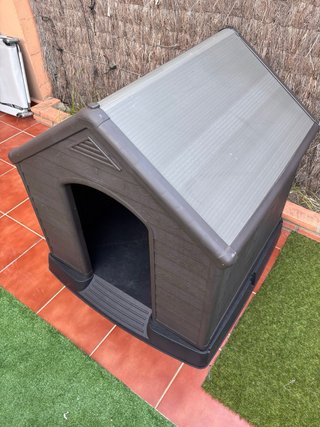 Caseta para perro grande nueva 95x99x99