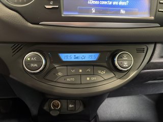 Toyota Yaris 70 Active 51 kW (69 CV)