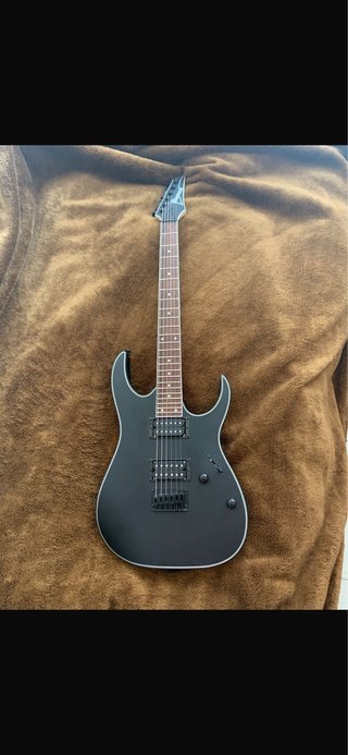 Guitarra Eléctrica Ibanez Negra