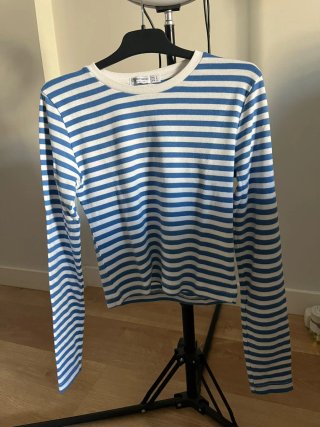 Camiseta Stradivarius Rayas Azul/Blanco Talla S