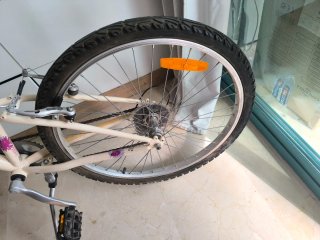 Bicicleta Btwin niña rosa y crema