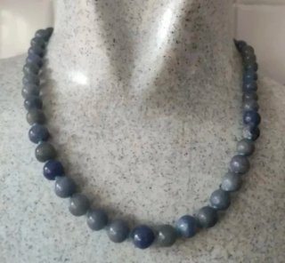 Collares y pulsera piedras naturales