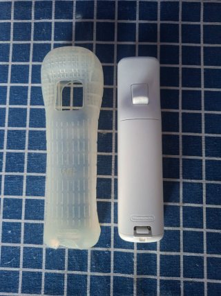 Wii ORIGINAL MANDO +PROTECTOR DE GOMA OFICIAL